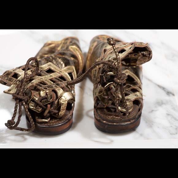 Vintage Spanish Gold Gladiator Sandals El Dantes - Picture 6 of 7